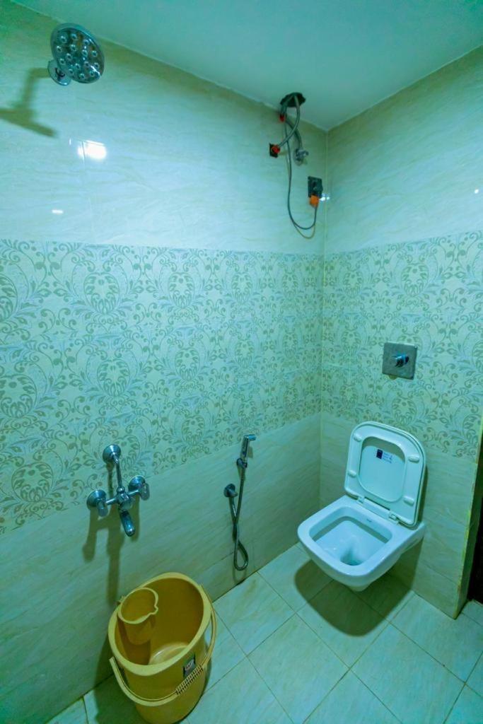Dreamland Retreat With Swimming Pool Apartment Kottakuppam Exterior photo